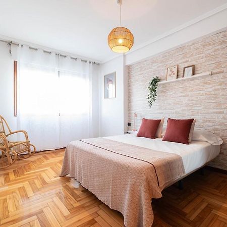 Amplia Vivienda Con Garaje Lejlighed Vigo Eksteriør billede