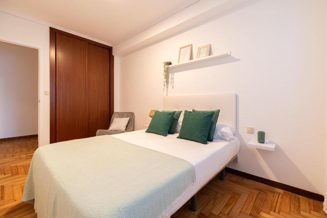 Amplia Vivienda Con Garaje Lejlighed Vigo Eksteriør billede